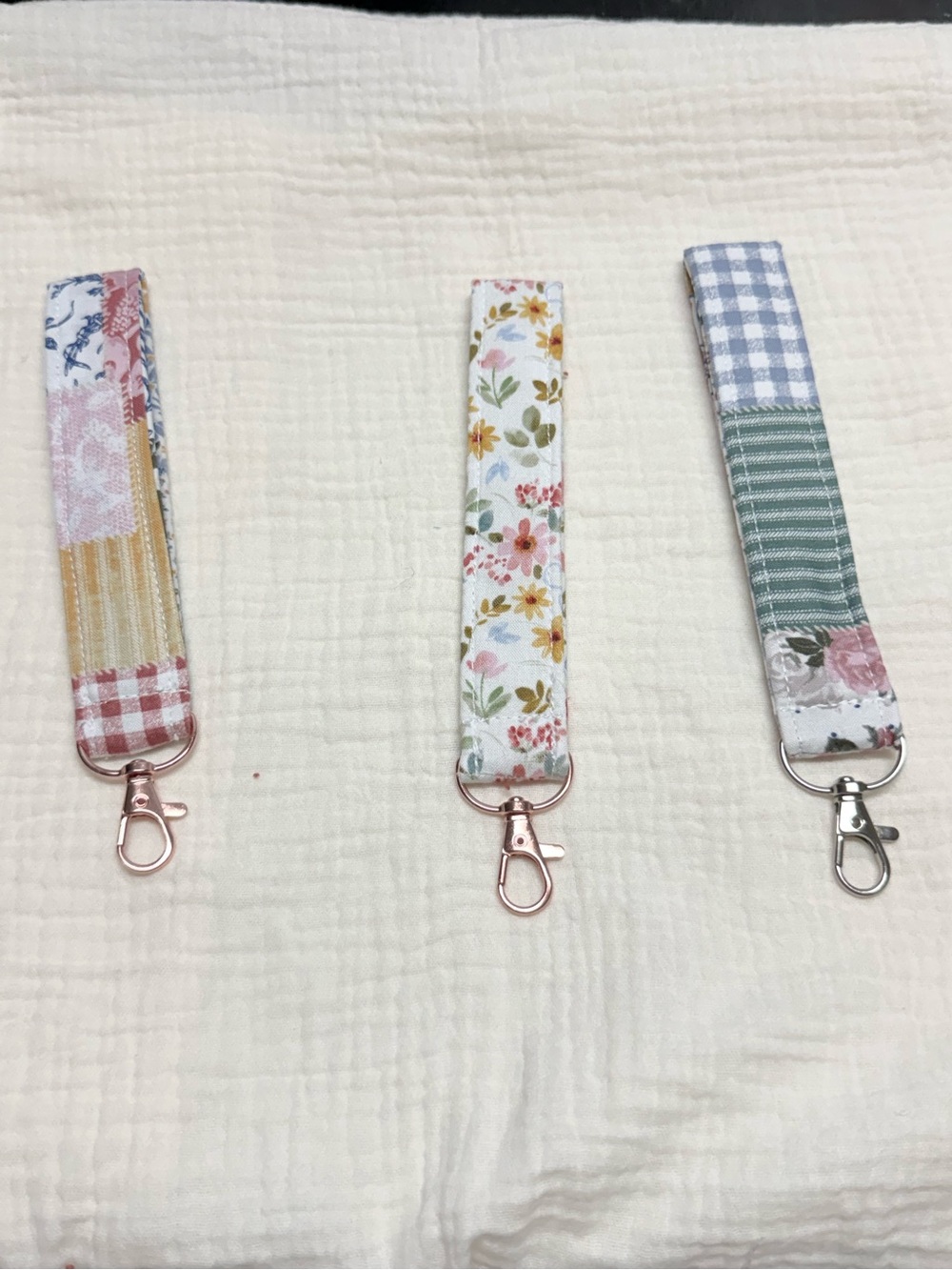 Handmade Patchwork Pink Multi Wristlet Key & Card Holder Strap 3 Pieces - Picture 5 of 10